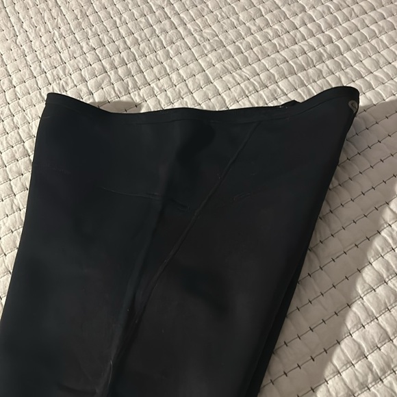 Copper Slim Thermal Capri Leggings w/ Mesh on legs - Picture 8 of 9